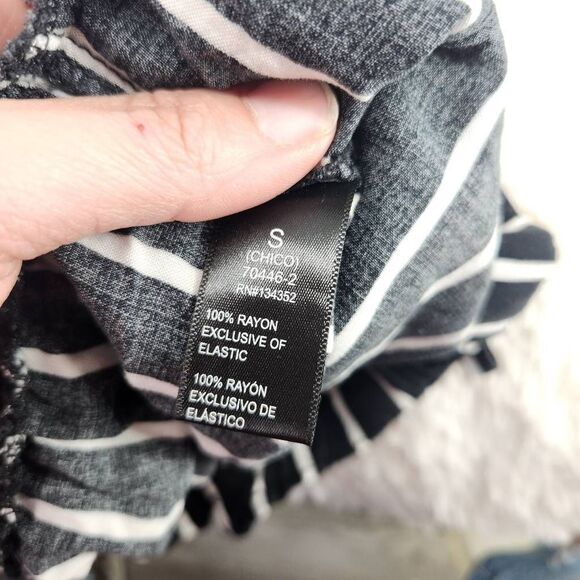 Ambiance Apparel Black White Pinstripe Dress Shorts Women's Size Small - Picture 7 of 8